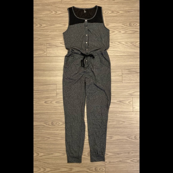 Charcoal mesh jumpsuit Sz M - Picture 1 of 8